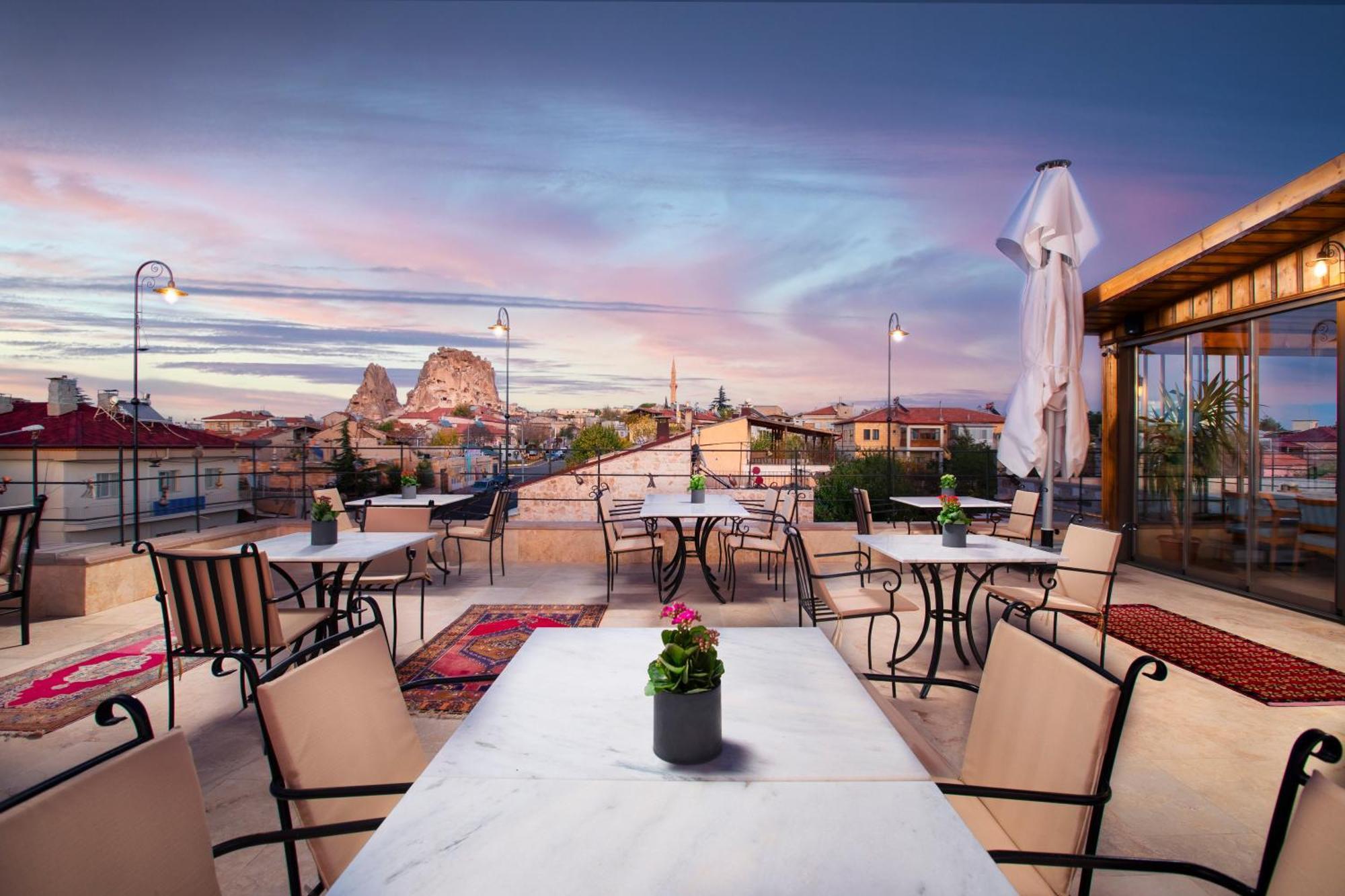 Woox Cappadocia Hotel อุตชิซาร์ ภายนอก รูปภาพ